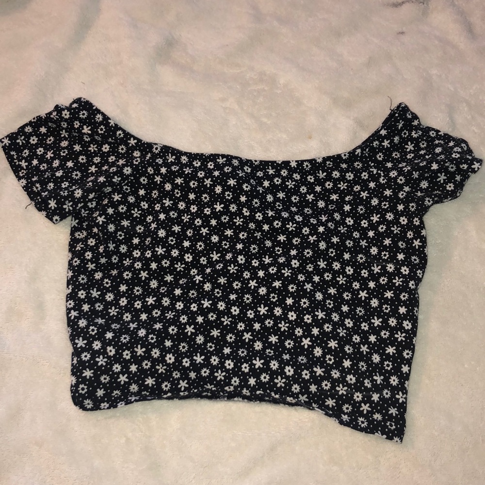 Off-shoulder crop top